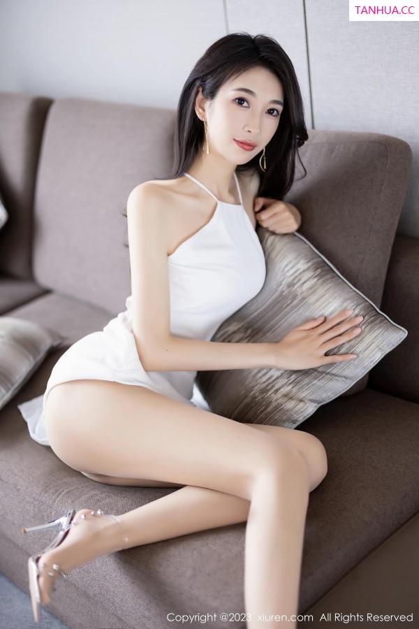林乐一  [XiuRen]高清写真图 2023.05.29 No.6817 林乐一 丝袜美腿第23张图片
